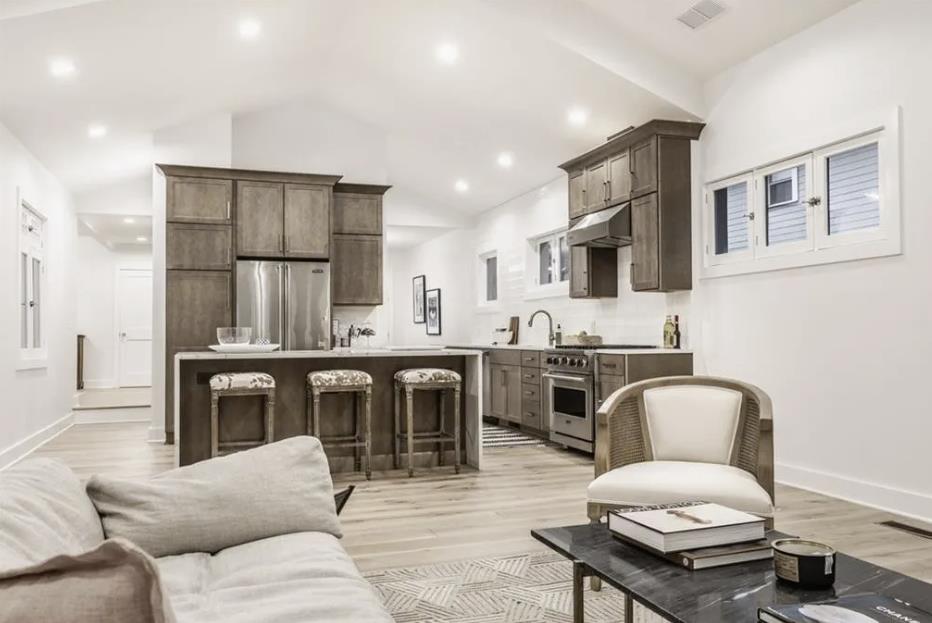 15th Street Home 9